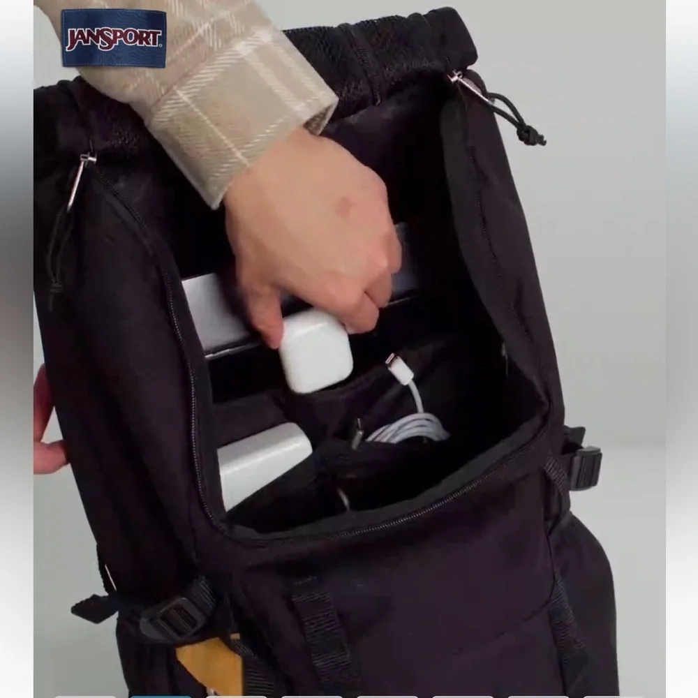 Jansport multiple zipped